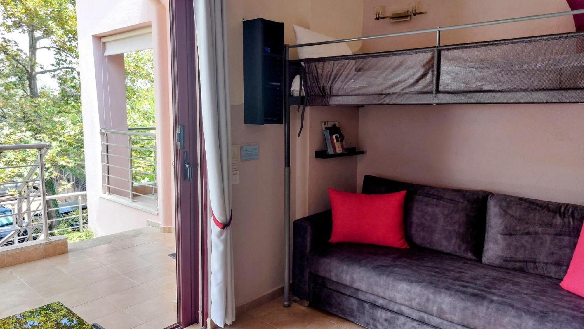Yasoo Holiday Apartments Olympiada Exterior foto